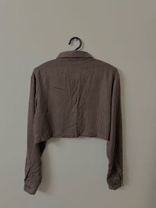 “Classic Brown Shirt-Timeless and Versatile Style”