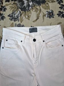 White/Cream Trouser