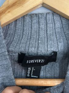 Gray Ribbed Knit Top