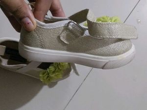 Golden Shoes With Floral Applique