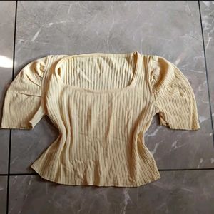 Ribbed Knit Puff Sleeve Top