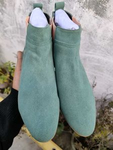 Stylish Green Chelsea leather Boots(All Sizes Avai