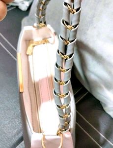 ✅ PREMIUM QUALITY BRAND NEW SLING BAG  ✅