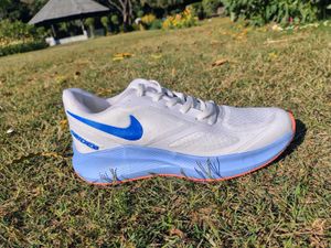 Nike Guise 10