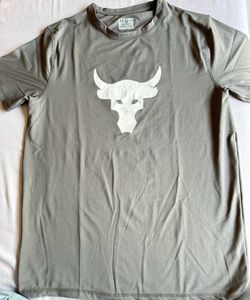 Under Armour Tshirt