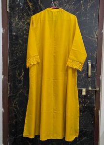 Muslin Solid Pleated Kurta Set