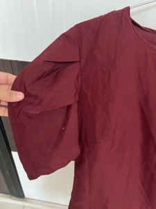 Chic Maroon Puff Sleeve Top