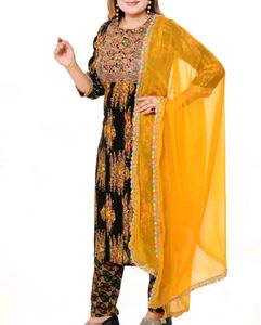Kurta Set &amp; Cargo Women Lower