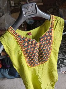 Women&#39;s Kurti (Lime Green)