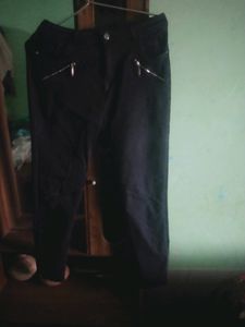 Black Skinny Jeans