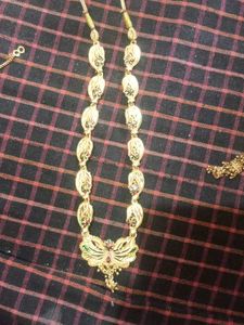 Elegant Gold-toned Necklace