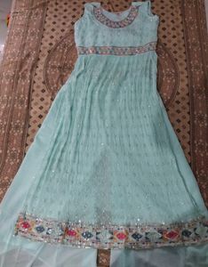 Trendy New Attractive Womans Naira Cut Dress