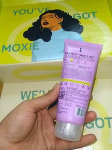 Moxie Beauty Hyaluronic Acid Repairing Shampoo