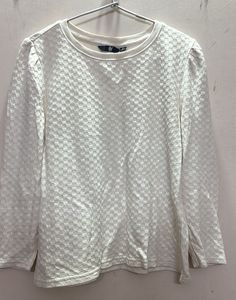 Off White Long Sleeve Top - A New One 🥰