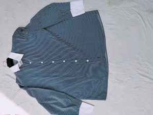 Striped Men&#39;s Shirt