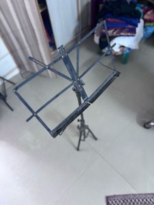 Foldable Music Stand