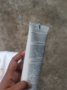 Oriflame Glow Essential Face Wash 125 Ml