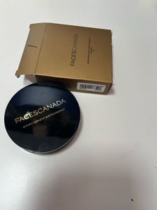 Faces Canada Matt Compact