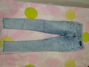 Blue Three Buttoned Jeans