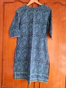 Avaasa Printed Kurti