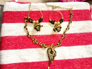 Elegant Gold Tone Jewel Necklace &amp; Earring Set