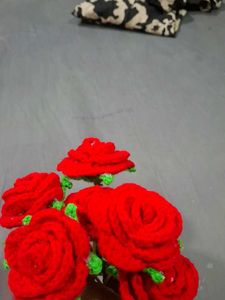 Crochet Red 7 rose bouque