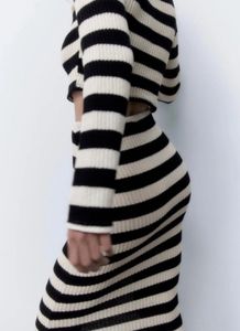 ⭐️ZARA⭐️ Striped Skirt