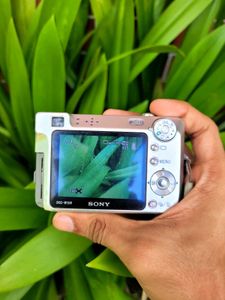 SONY CYBERSHOT DSC-W100 Digital Camera