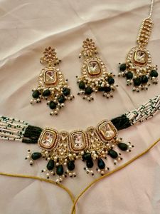 Green Necklace set