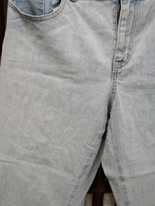 Capri Jeans