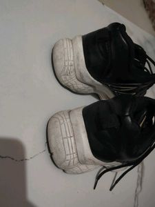 Black Fashion Sneakers