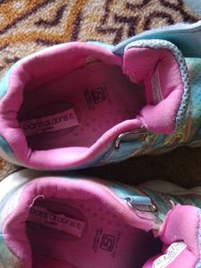 Cute Kids Pantaloon&#39; Shoes