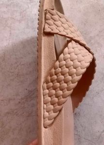 zudio basic flipflops