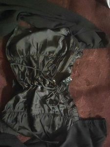 branded Chic Black Corset Style Top🎀🕸️