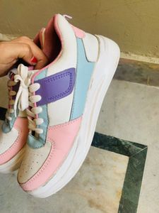 Beautiful Sneakers🦋🌸🎀