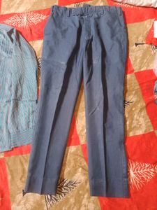 chek shirt and blue pant