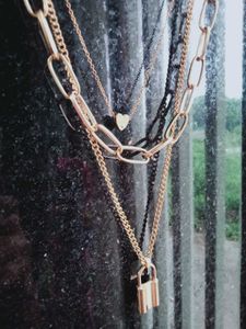 Layered Gold Necklace Set