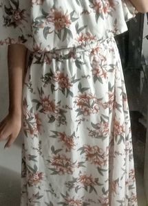 Off Shoulder Top With Stretchable Fabric And Skirt