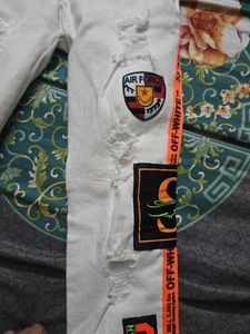 Off-White Distressed Jeans