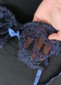 Lace Wired Bra 32D