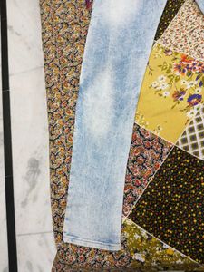 Stylish Light Wash Jeans