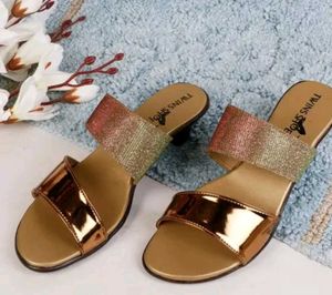 Stylish Gold Flats