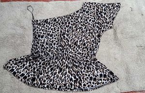 Very Comfortable With, Stylish Top