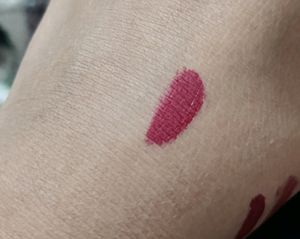 Huda Beauty Liquid Matte Lipstick