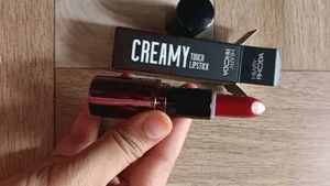 Hilary Rhoda Lipstick
