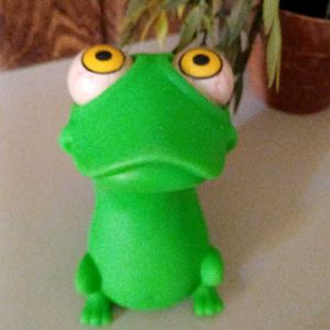 Silicon FROGGIE WITH POPPING & ROLLING EYES