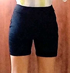 Black Shorts with pocket