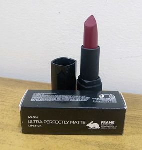 Avon Ultra Matte Lipstick - wild cherry