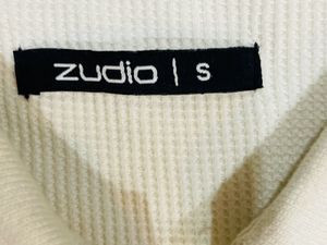 Beautiful Textured off White Polo T-shirt