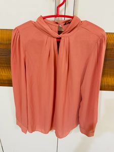 Amazing Peachy Pink Top From Annabelle